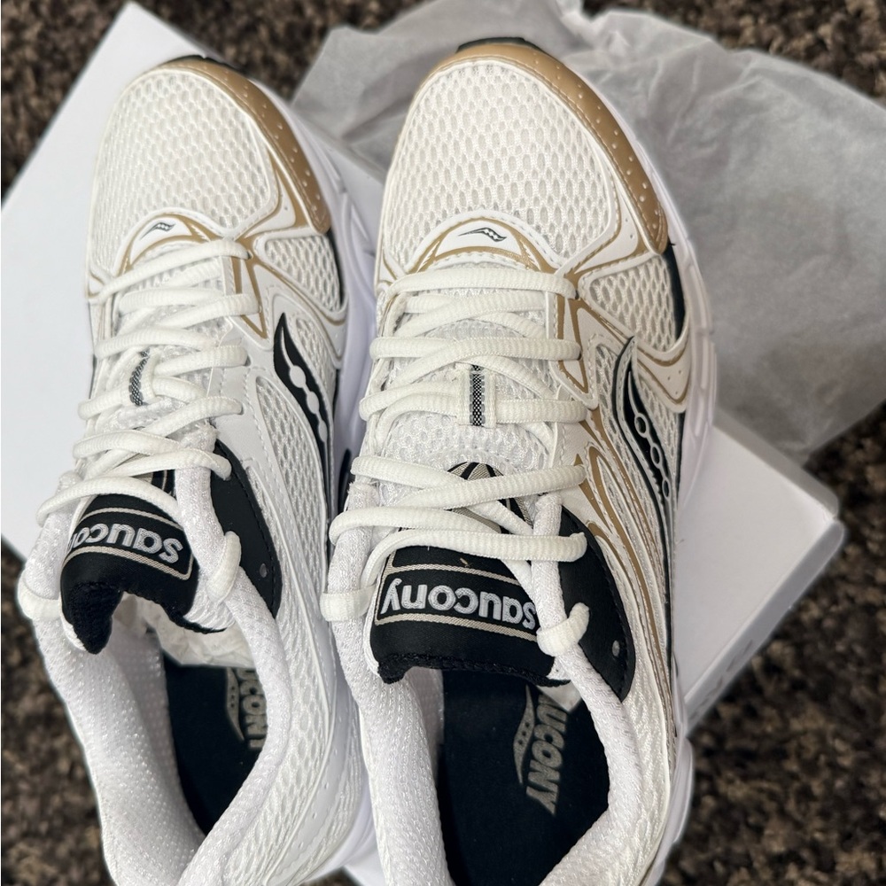 Saucony Women's White and Gold Running Shoes